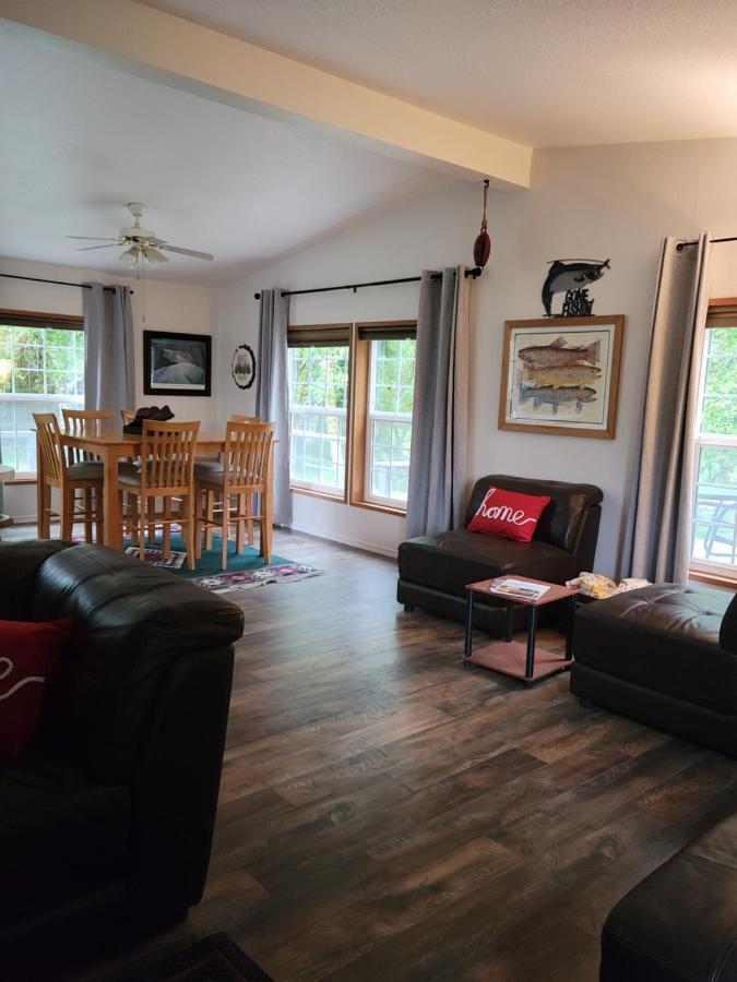 A Relaxing Getaway-A Backwoods Cabin Solduc River Beaver Exteriér fotografie